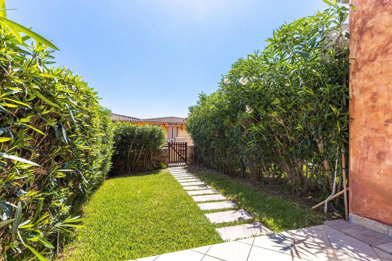 Casa Vacanze Lo Squalo Ольбия Экстерьер фото