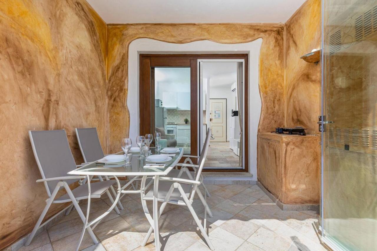 Casa Vacanze Lo Squalo Ольбия Экстерьер фото