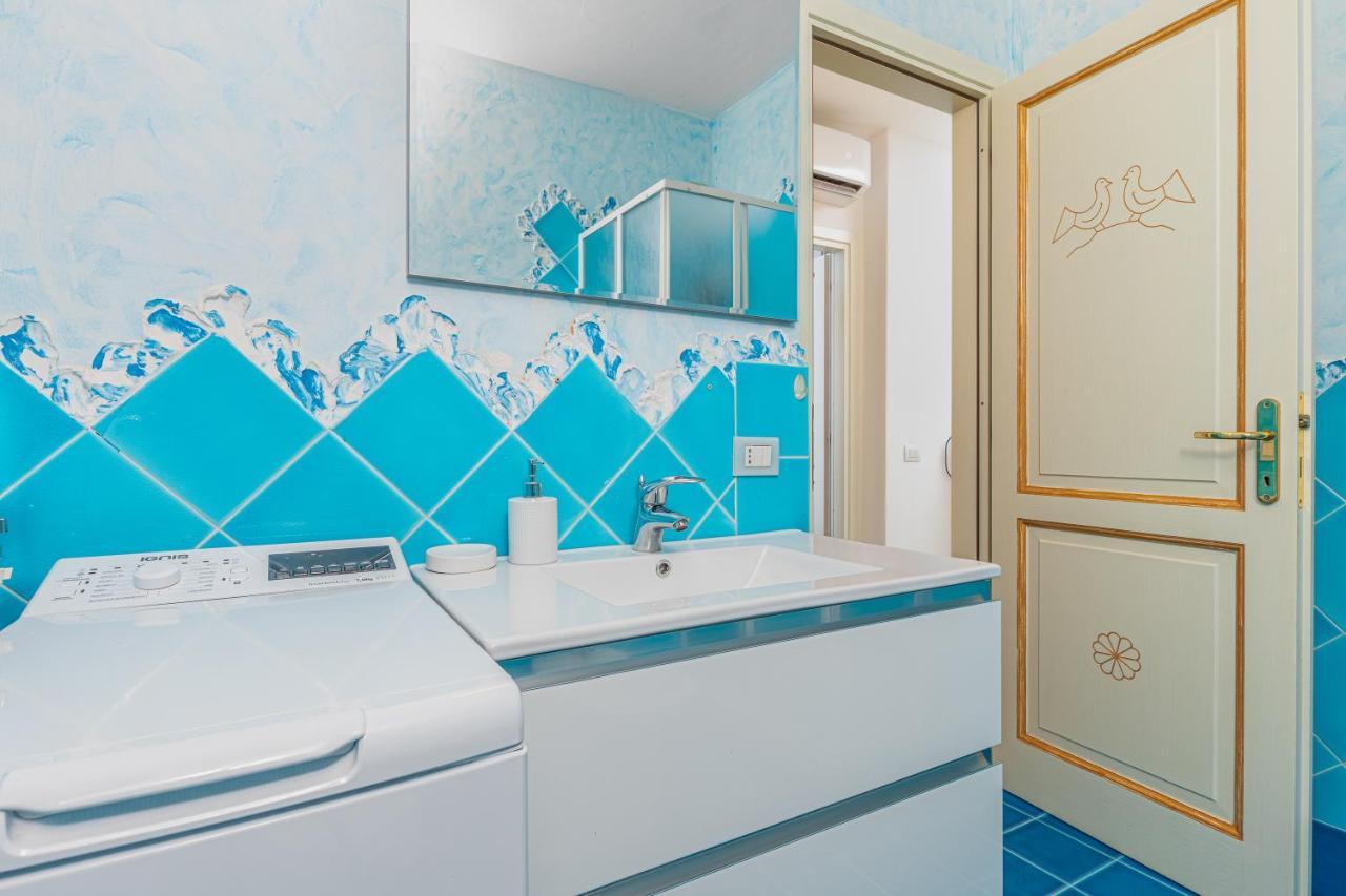Casa Vacanze Lo Squalo Ольбия Экстерьер фото